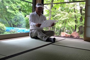 箱根強羅の家で望月棟梁と団欒